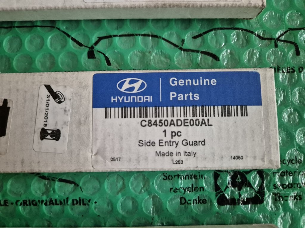 dekorativní ozdobné a ochranné lišty prahu Hyundai i20 od 20 - 10