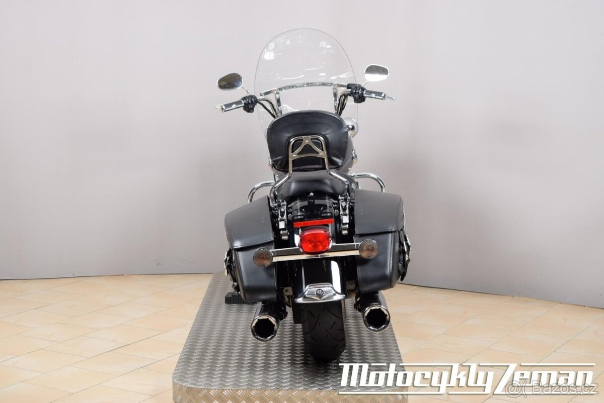 Harley-Davidson FLHRC Road King Classic 2013 - 10