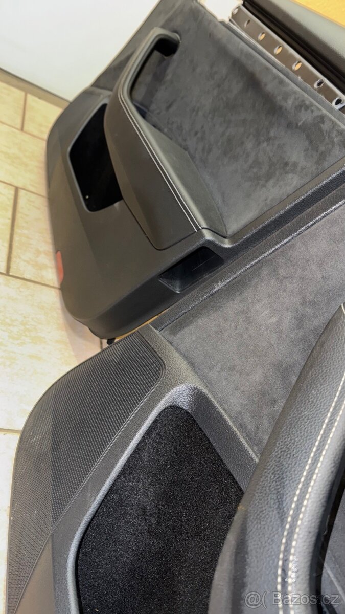 Superb 3 Obložení dveří alcantara - 10