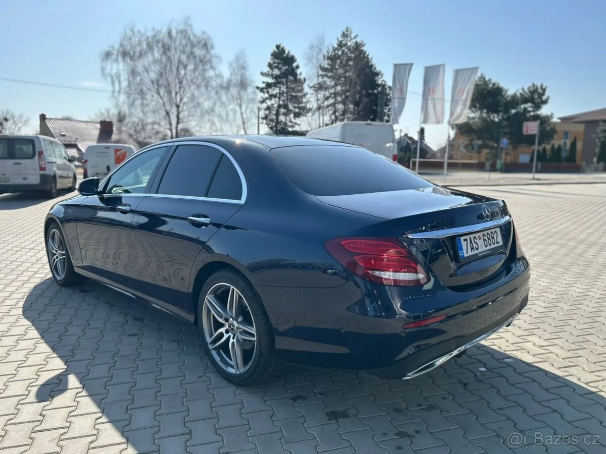 Mercedes-Benz Třídy E, 220d AMG 4MATIC, DPH - 10