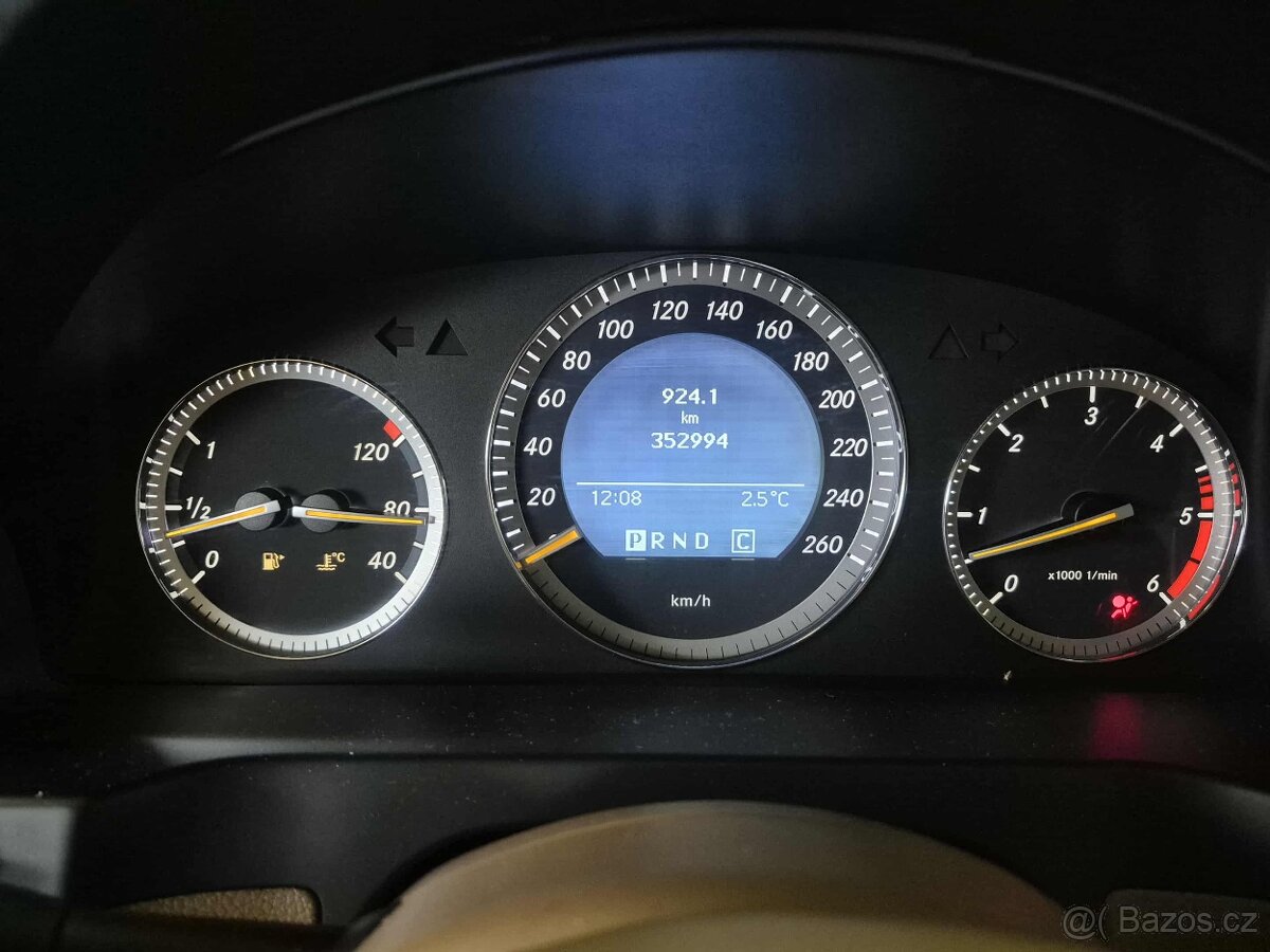 Mercedes C320 CDI 4MATIC V6 - 10