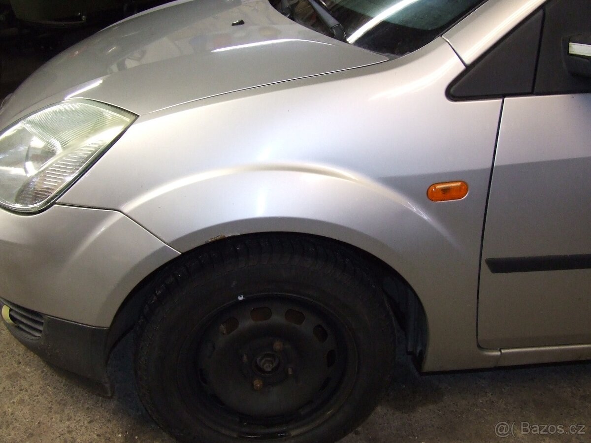 Prodám díly z Ford Fiesta 1.4 Benzín 2003 - 10