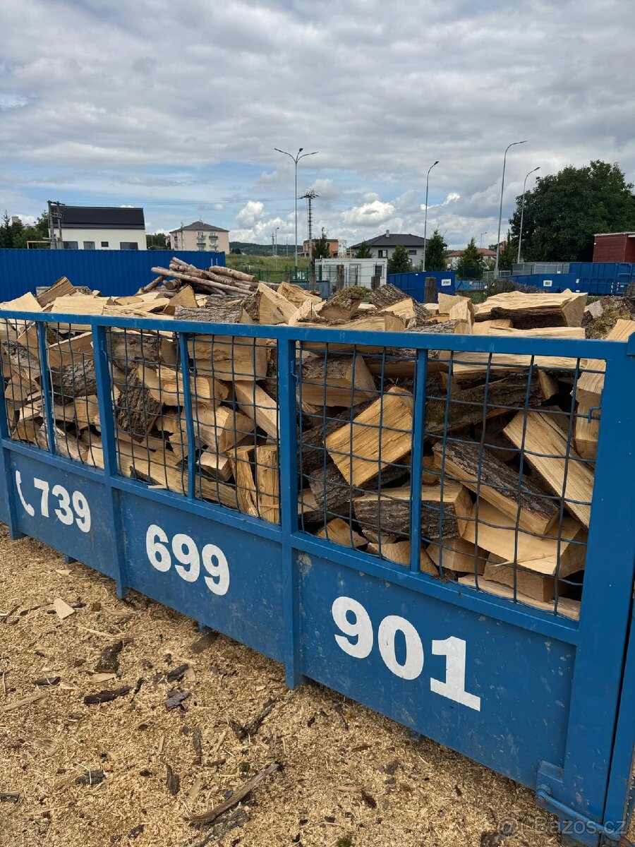 Štípané palivové dřevo - 10