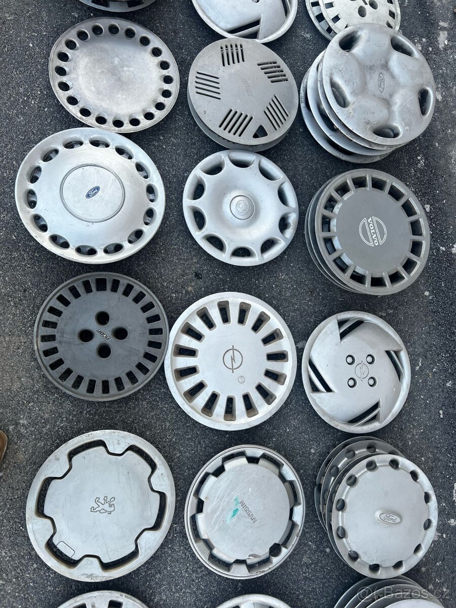 Poklice na kola na veterány Audi, Ford, Fiat apod. - 10