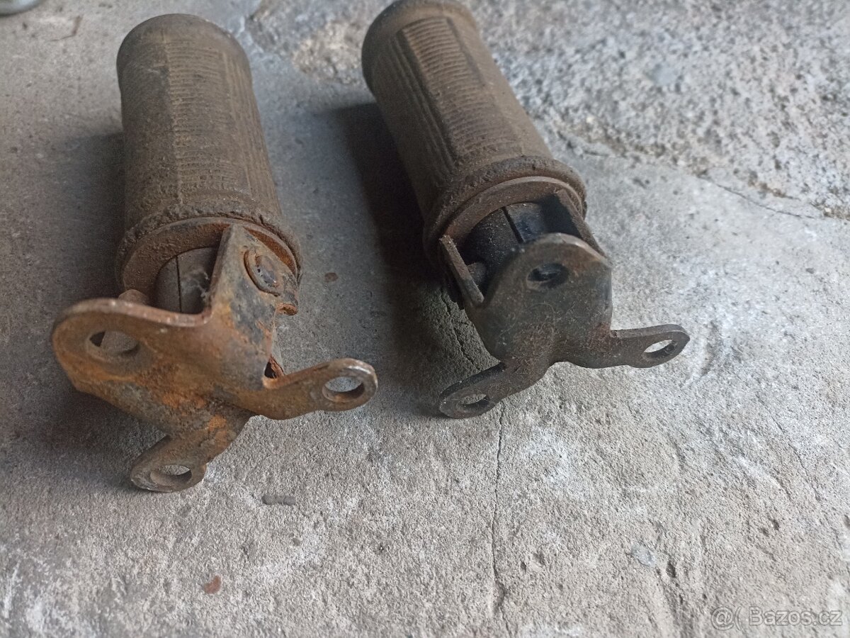 Hrdlo sání,zadní stupačky,,návleky stupaček - - 10