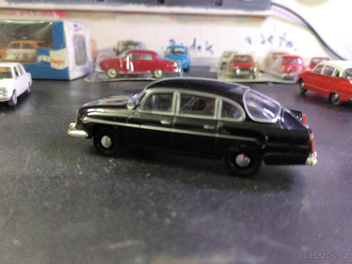 Modely autíček Tatra a jine - 10