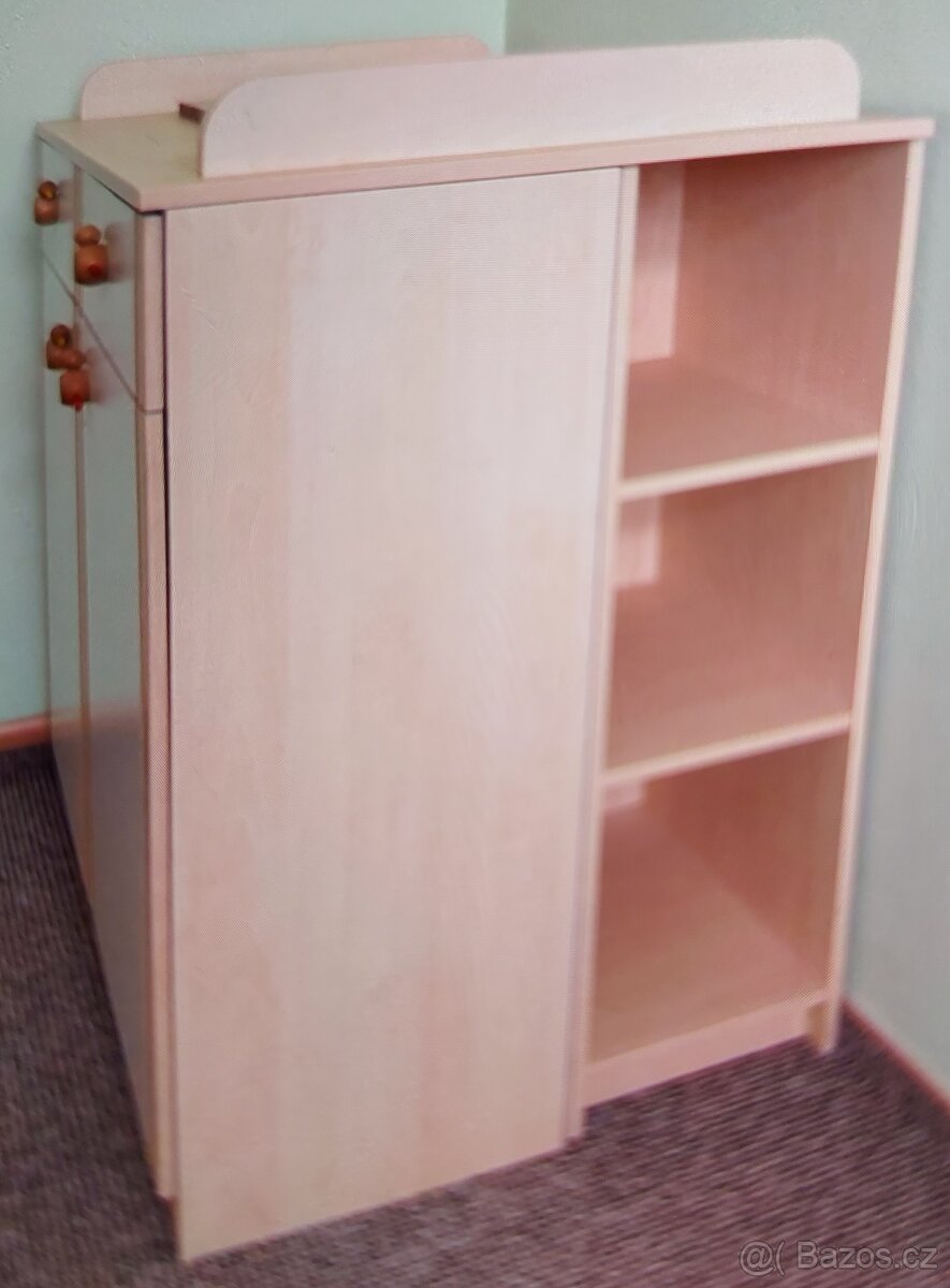 Detska postylka +přebalovací pult a komoda - 10
