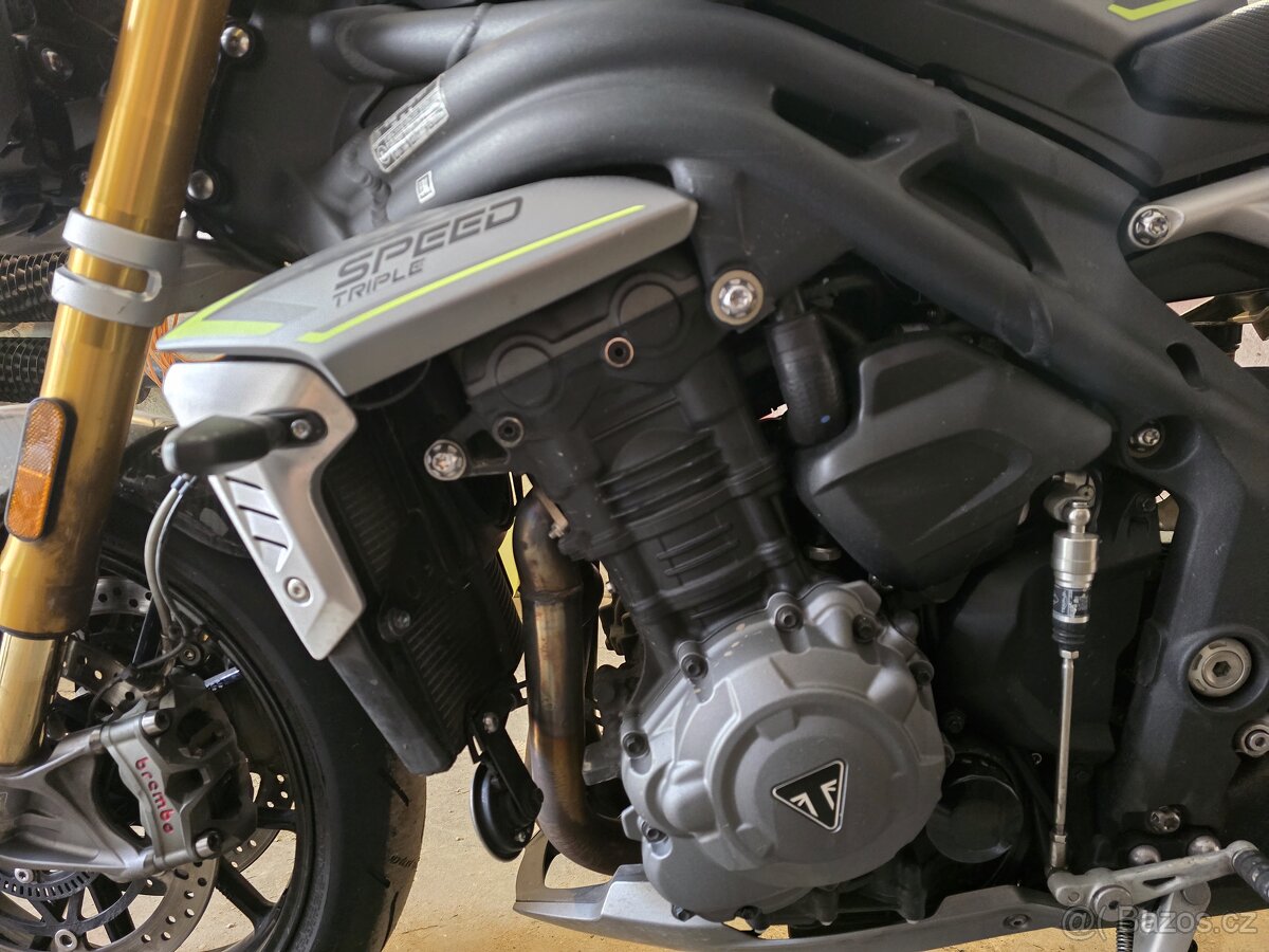 Triumph speed triple 1200rs - 10