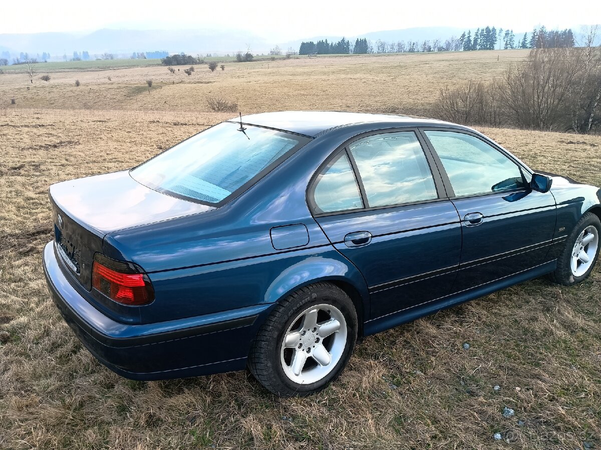 BMW E39 v8 535i - 10