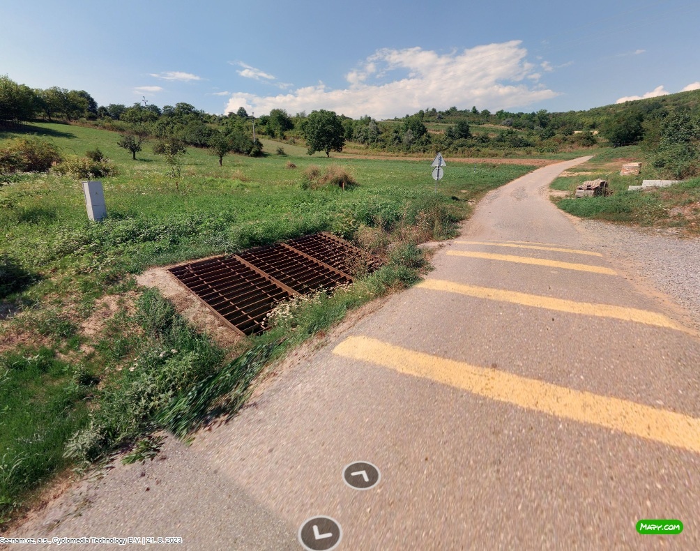 Prodej stavebního pozemku v obci Boleradice - 10