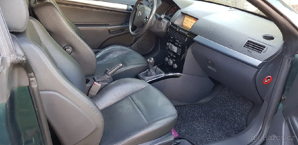 Opel Astra H Twintop Cosmo 1,8 benzín - 10