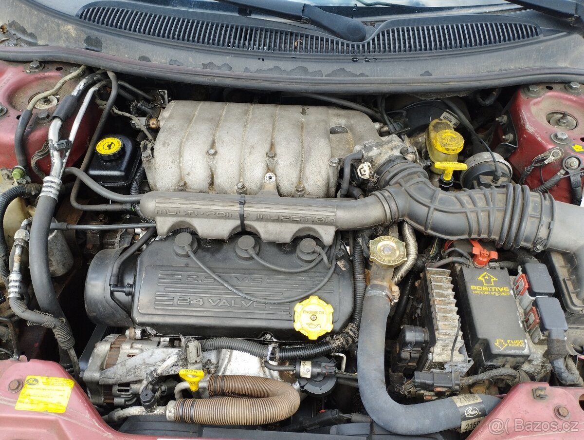 Chrysler Stratus 2,5 LX 1997 - 10