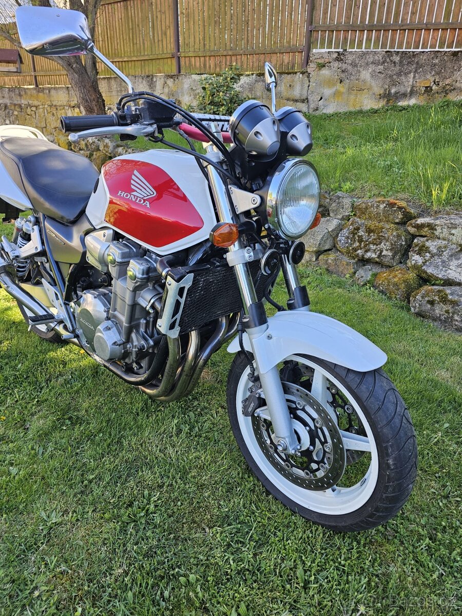 Honda CB 1300 - 10