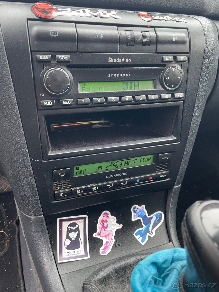 Škoda octavia 1 2.0 mpi 85kw - 10