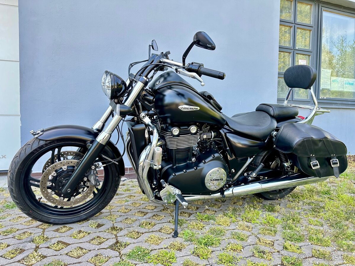 Triumph Thunderbird storm - 10