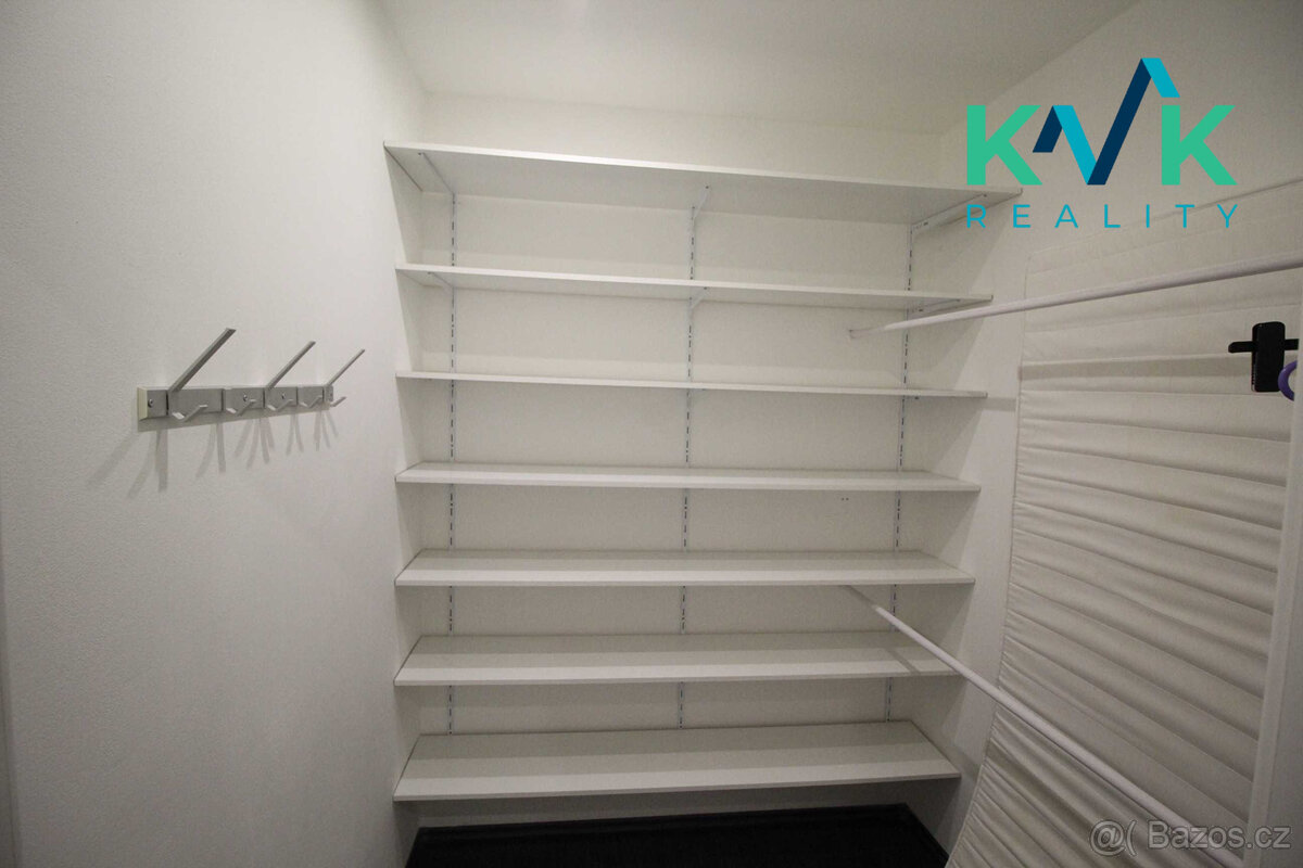 Prodej bytu 3+1, 68 m2, Krušnohorská, Karlovy Vary - 10