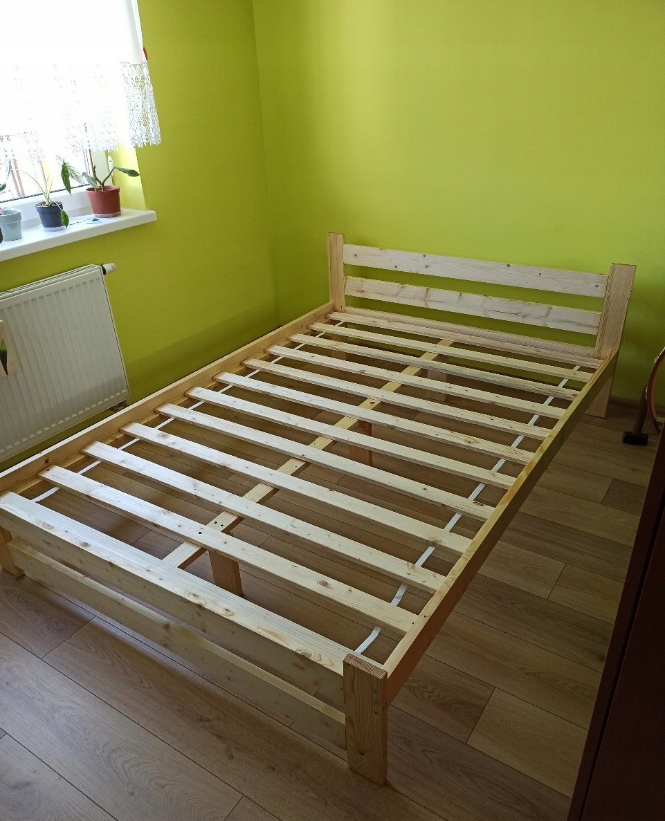 drevena postel 140x200 borovice ze dreva S rostem - 10