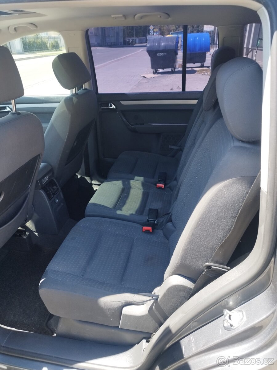 VW TOURAN - 10