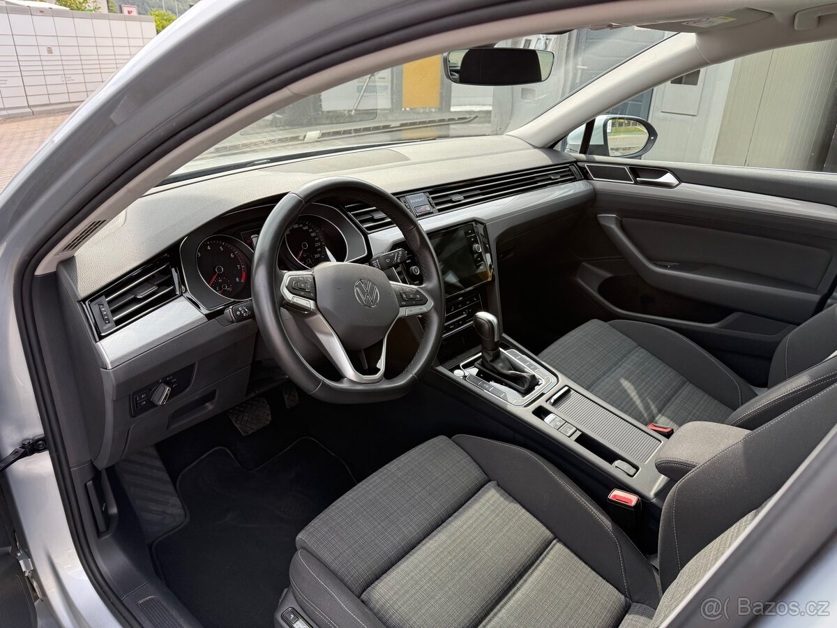 VW Passat Variant 2.0 TSI 140kW DSG ACC 5/2022 151 200 km - 10