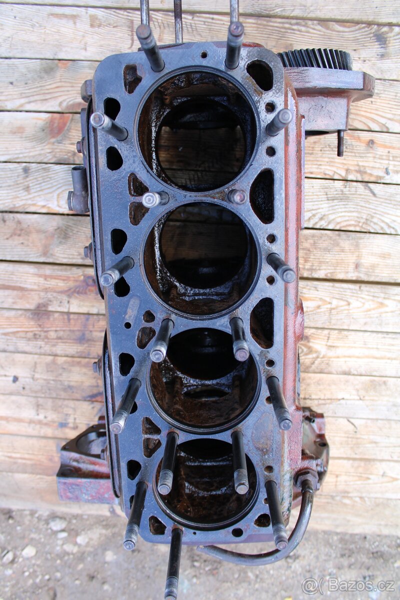 Zetor 8011 8111 10145 díly motoru - 10