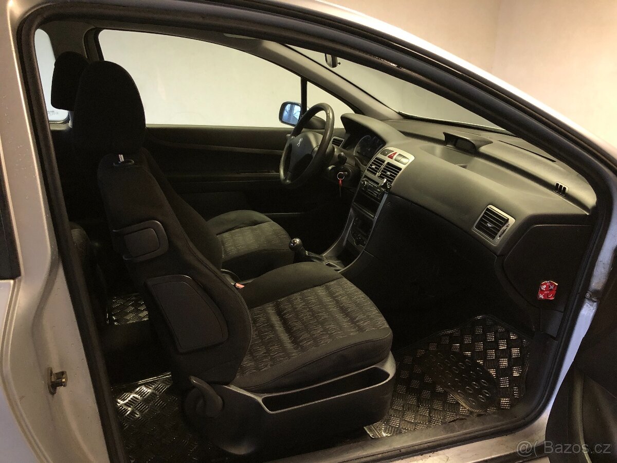 PEUGEOT 307 1.6 16V - 10