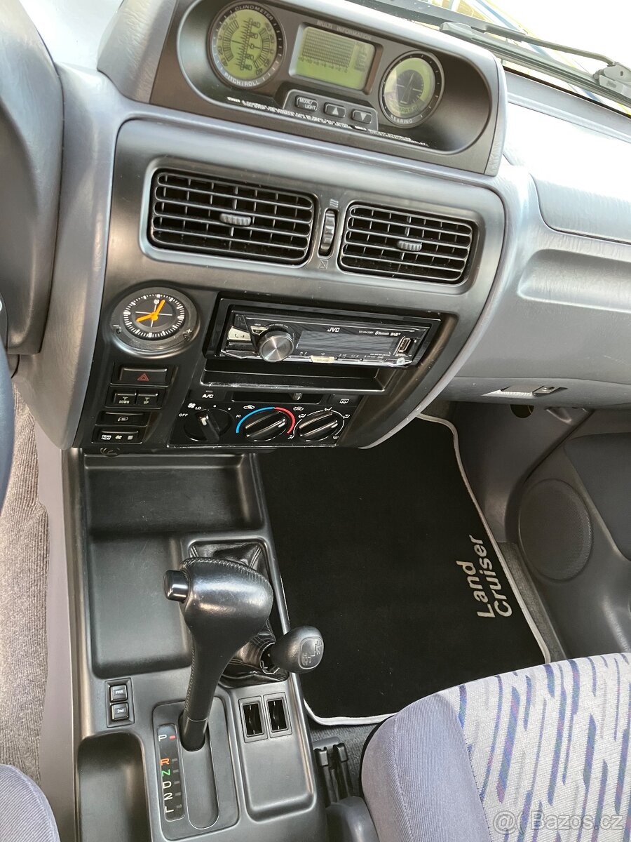 Toyota Land Cruiser J90 - 10