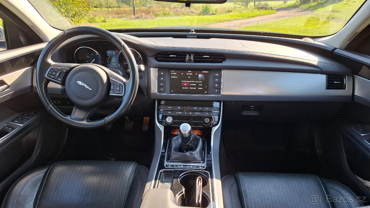 Jaguar XF, E-Performance " MANUÁL " dohoda jistá - 10