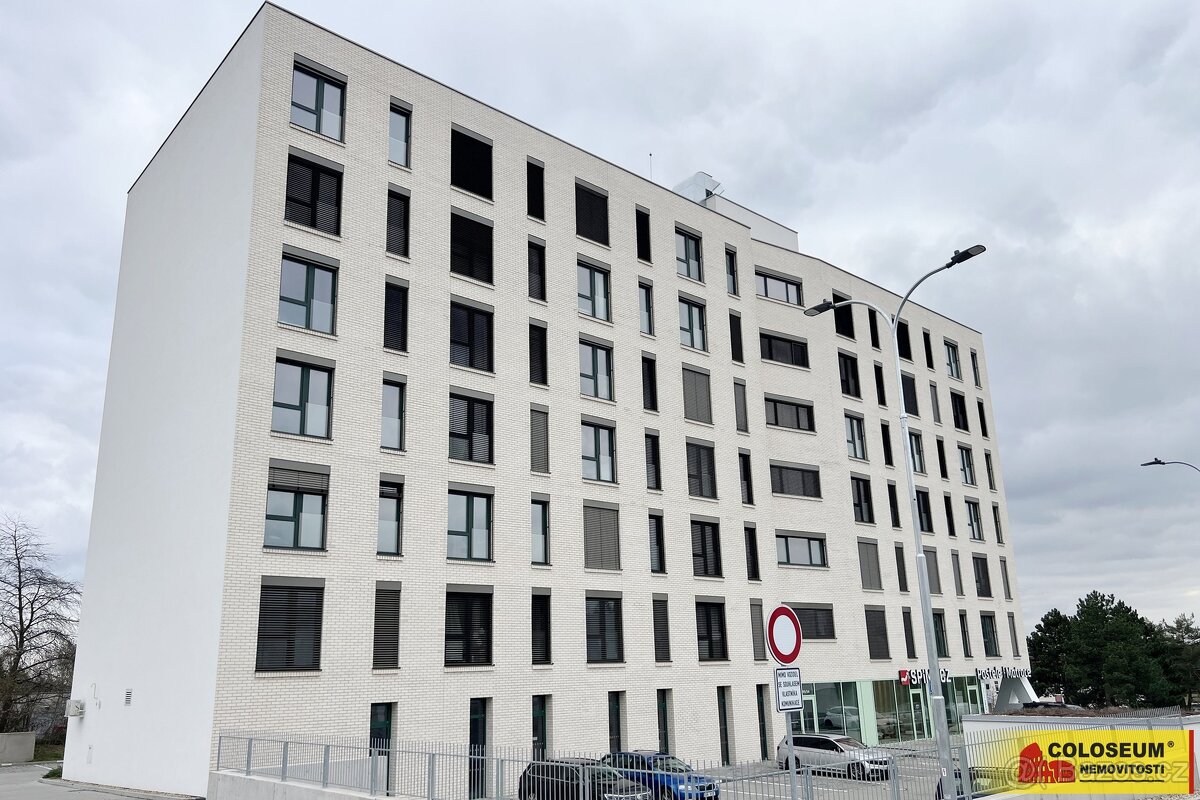 Brno - Horní Heršpice, pronájem bytu OV 2+kk, 37 m², parkova - 10