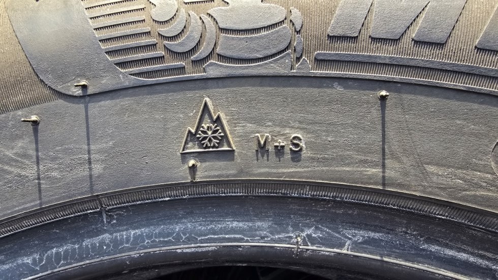 Zimní pneu 205/60/16 Michelin - 10