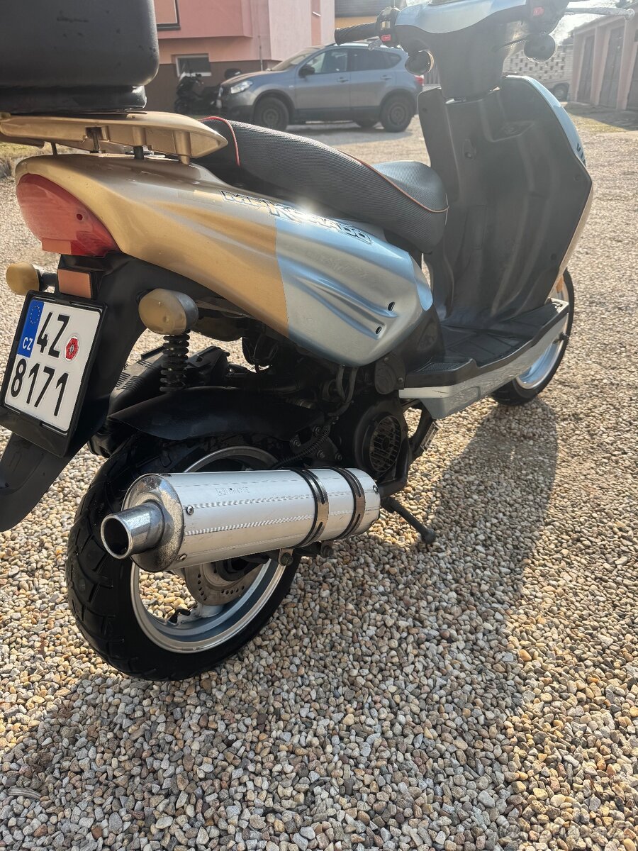 MP Korado Via 125 - 10