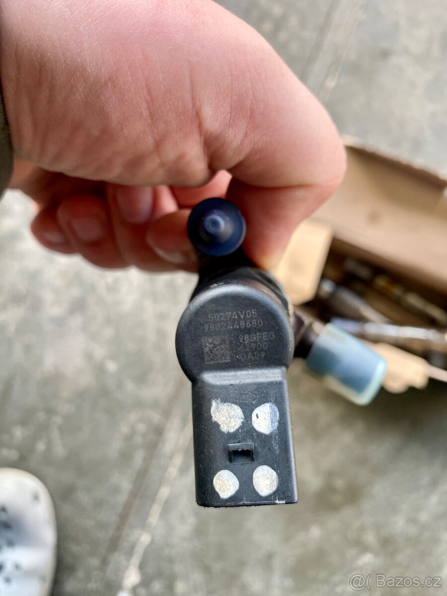 Vstřikovače Volvo V40 1.6D D2 Continental originál. - 10