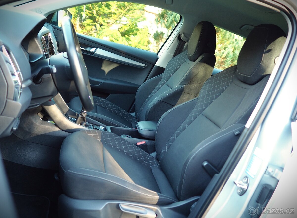 KAROQ 1.6 TDi 4-Valec,Executive,1/2019,Full LED,GPS,FRONT - 10