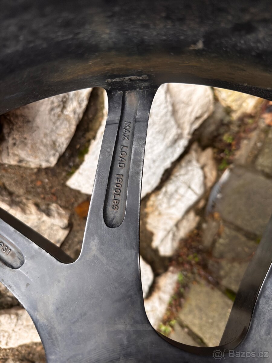 KMC 20´ ET45; 5x114,3; 20x9 - 10