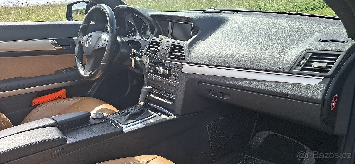 Prodám kabriolet 135 kW - cena k jednání - 10