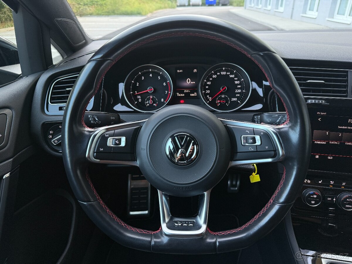 Volkswagen Golf GTI 7 Facelift 2.0 TSI Manuál - 10
