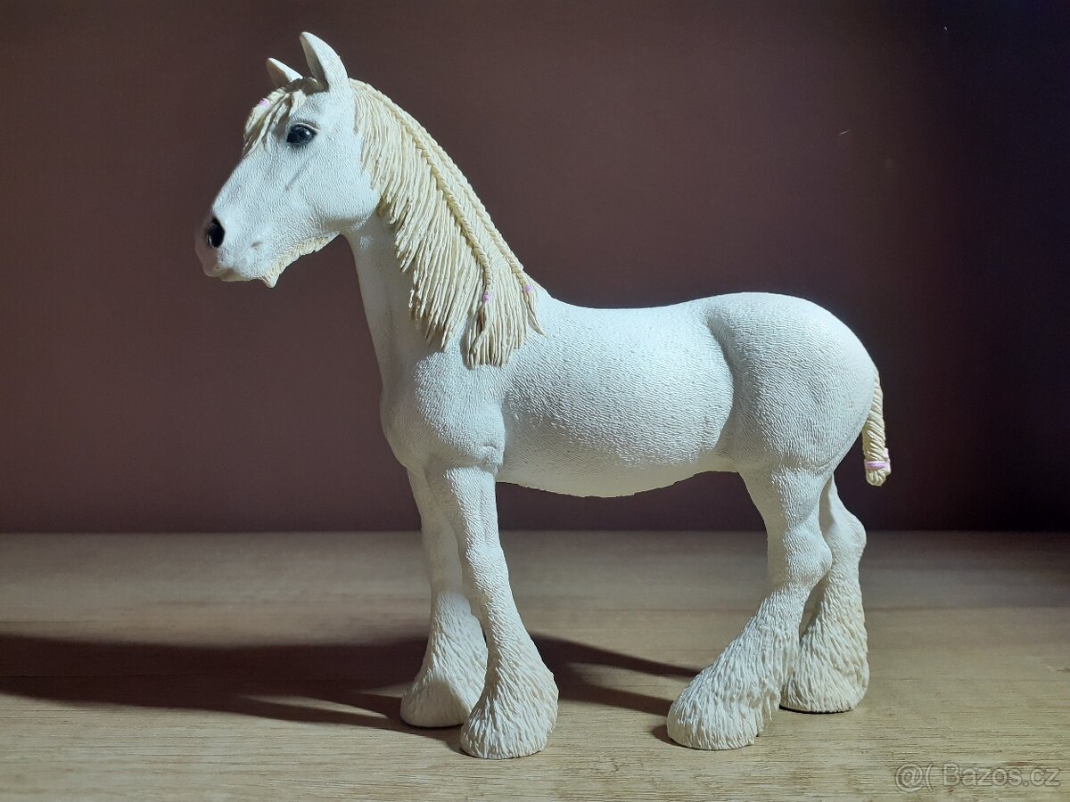 SCHLEICH Koně SBĚRATELSKĒ FIGURKY 104 - 10