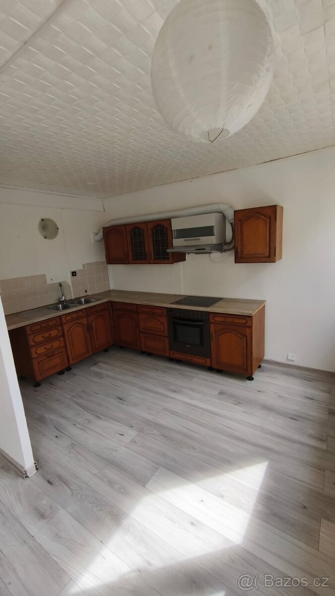 Pronajmu dlouhodobě byt 3+1 v Mostě ul. Česká - 10