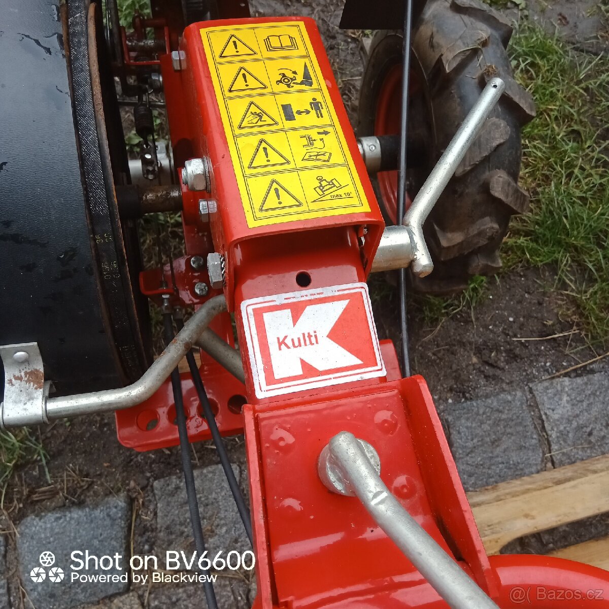 Prodám kultivátor - 10