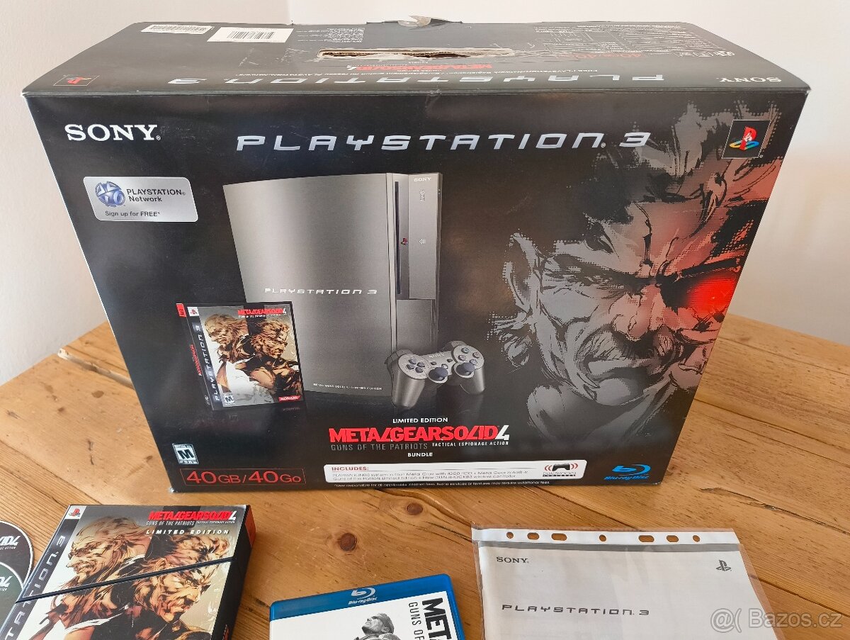 PlayStation 3 MGS4 Limited Edition (2008) - 10