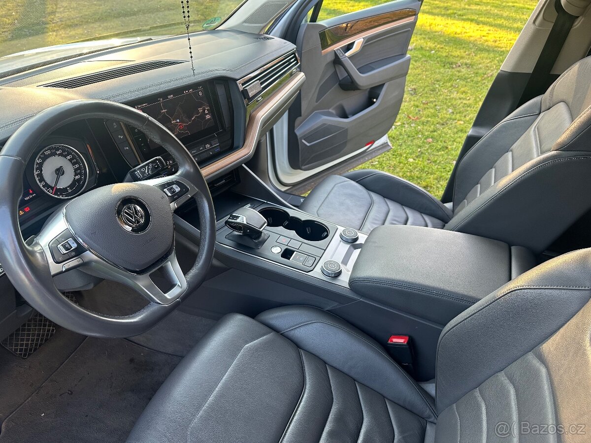 VW Touareg 3,0 Tdi 170 kw TOP STAV - 10