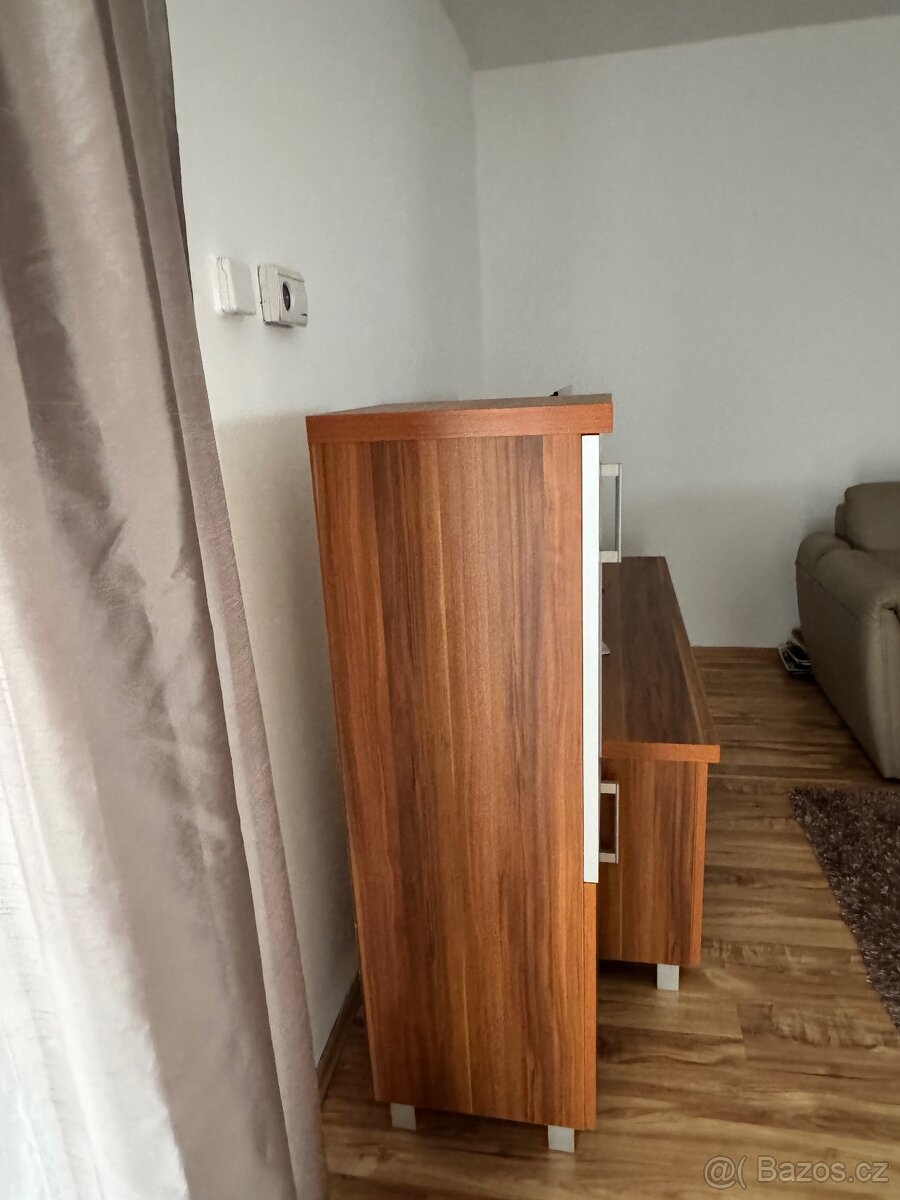 Kuchyne + jídelna a obývák - 10