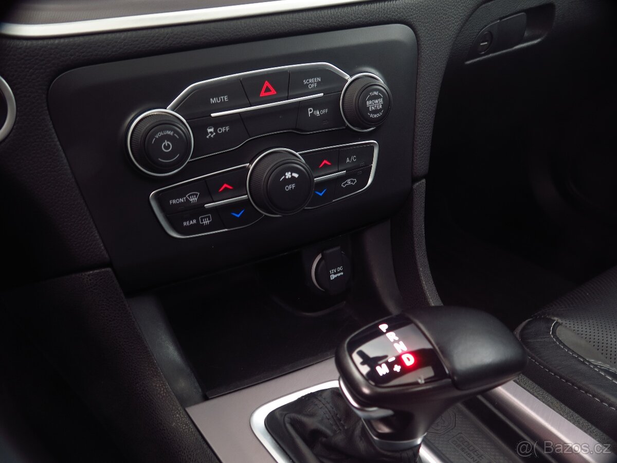 Dodge Charger 3.6 V6 - DPH - SRT vzhled - 10
