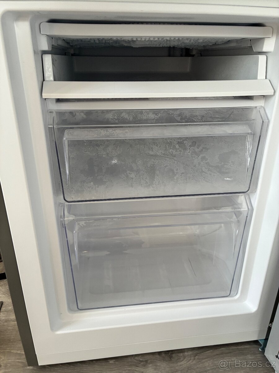 Lednice Goddess rok stará - 10