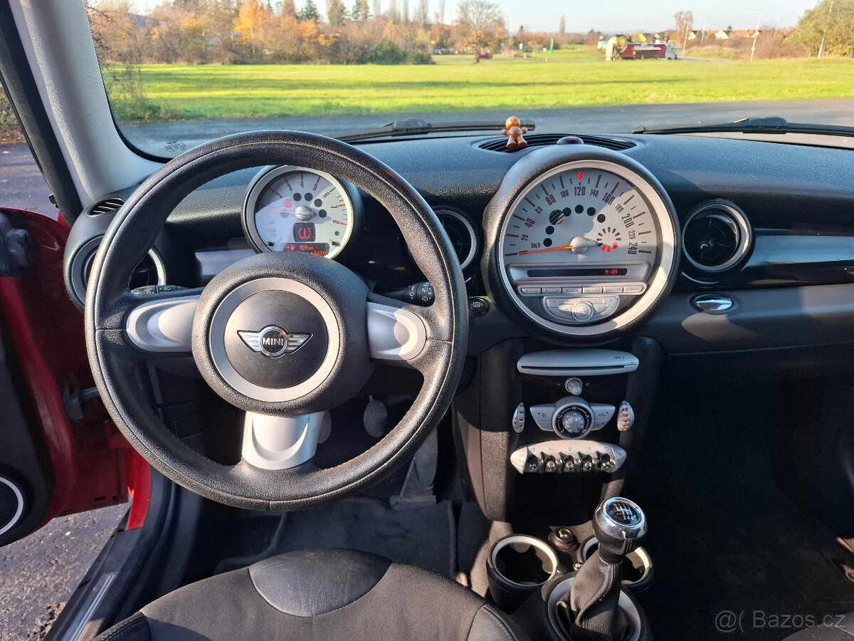 Mini Cooper 1.6 88kW,klimatizace,vyhřívané sedačky - 10