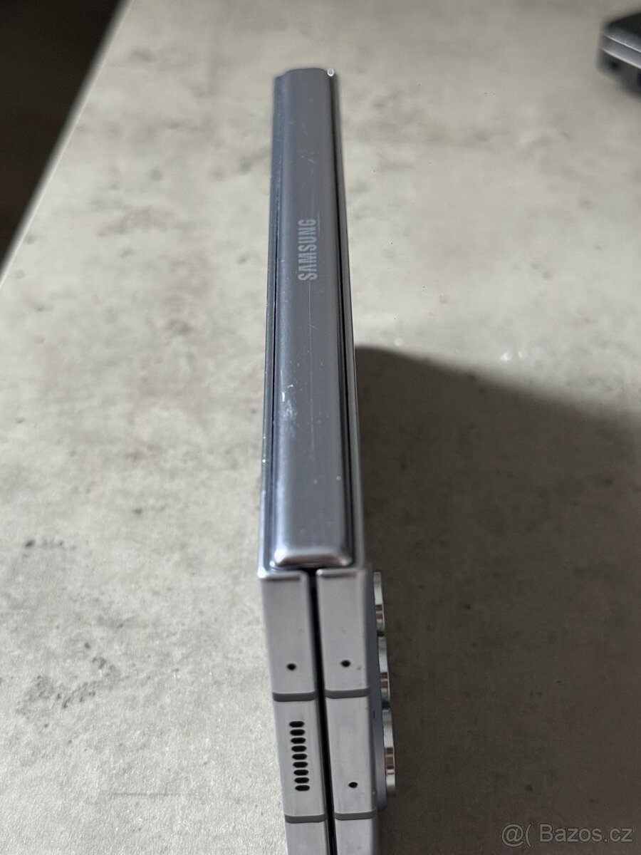 Samsung galaxy Z Fold 5 256GB - 10