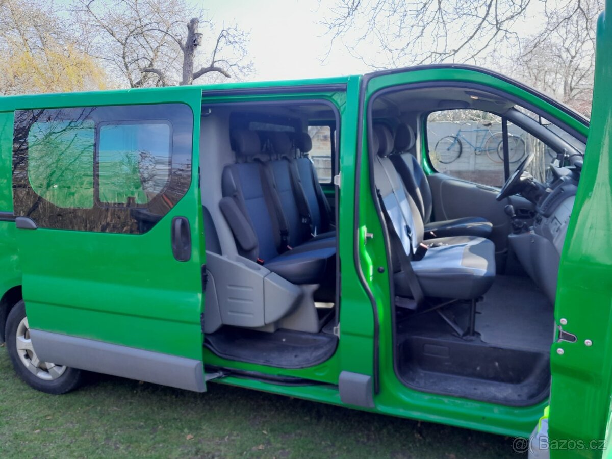 Renault Trafic - 10