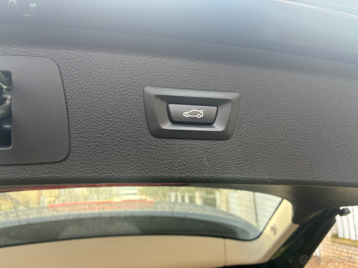 BMW 218d Active Tourer DPH 247t.km kůže 30.4.2015 4,1l - 10