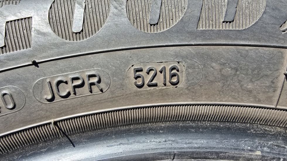Letní pneu 225/50/17 Good Year - 10