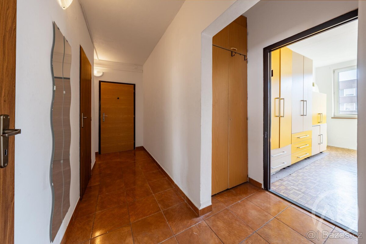 Pronájem bytu 3+1 s lodžií, ul. Jana Maluchy 73 - 10
