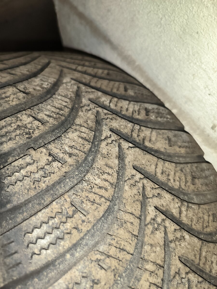 195/65R15 - 10